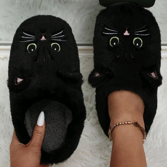Black Kitty Cat Slippers (8) - Picture 3 of 3